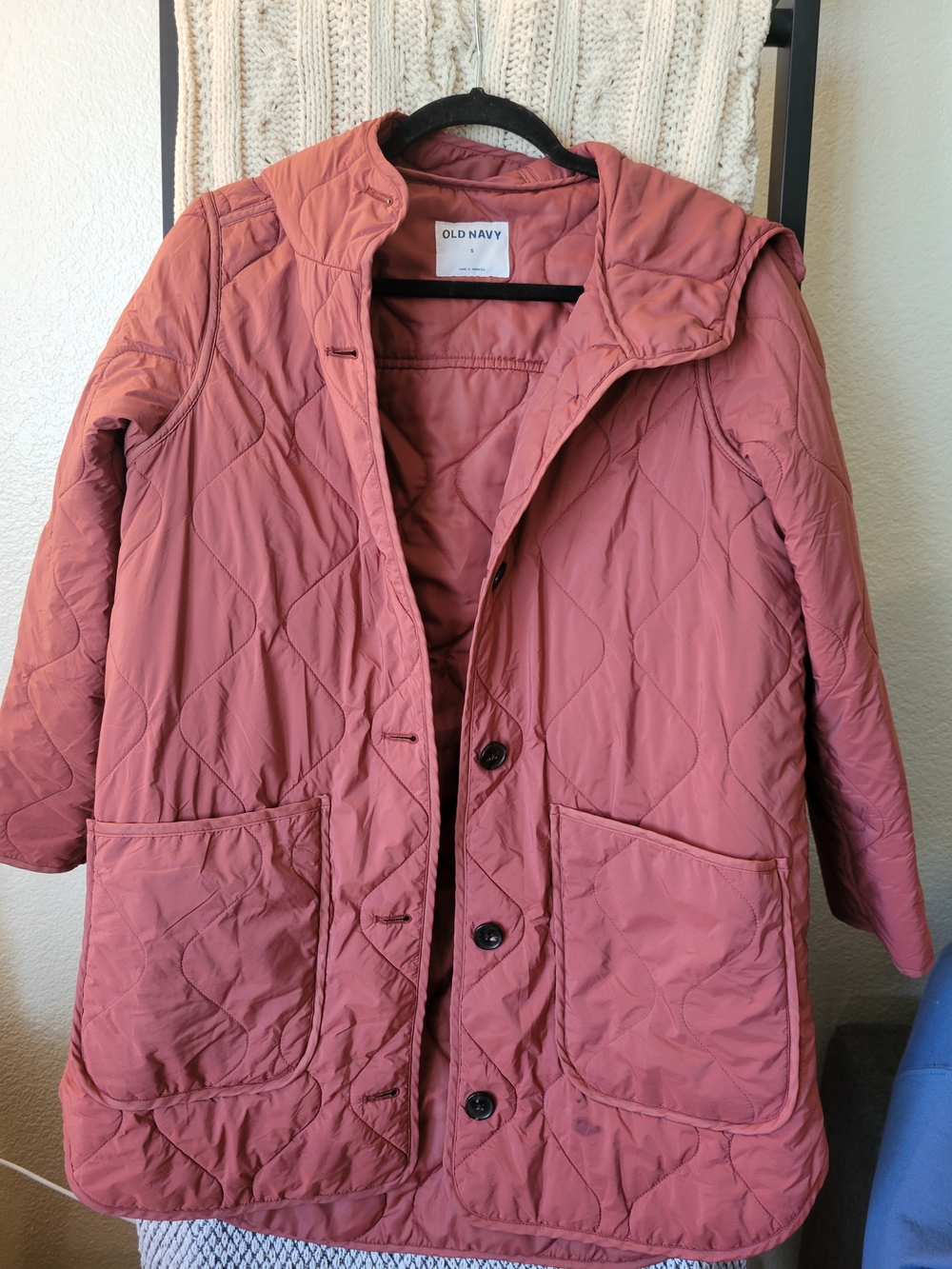 Old Navy Quilted Button-Front Puffer Coat in Rose Mauve